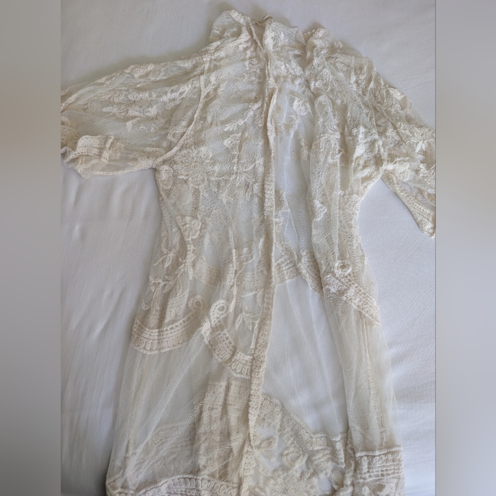 Cream Lace Kimono